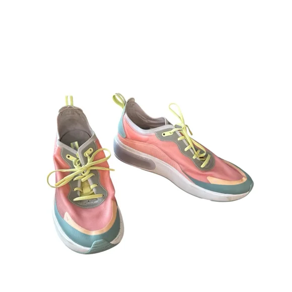 EUC Nike‎ Air Max Dia SE 'Bleached Coral' Size 10 US women’s - Picture 6 of 8